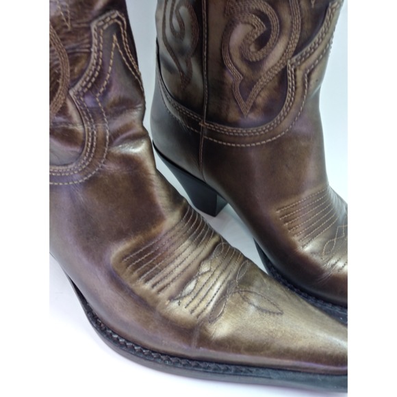 Leather Cowgirl Boots, made in Brazil. Worn once. - Picture 2 of 5